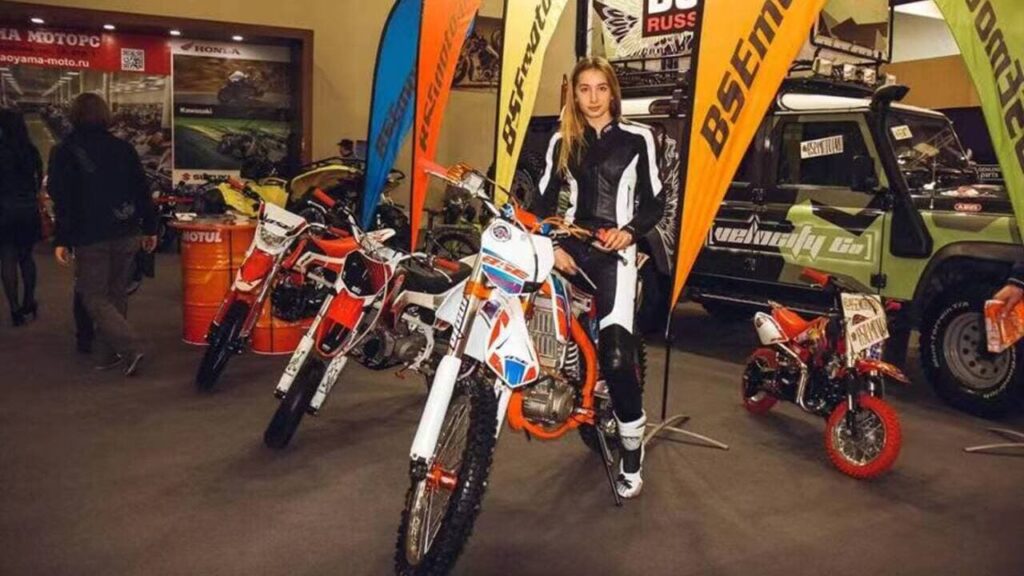 Chinese dirt bike in global trade show