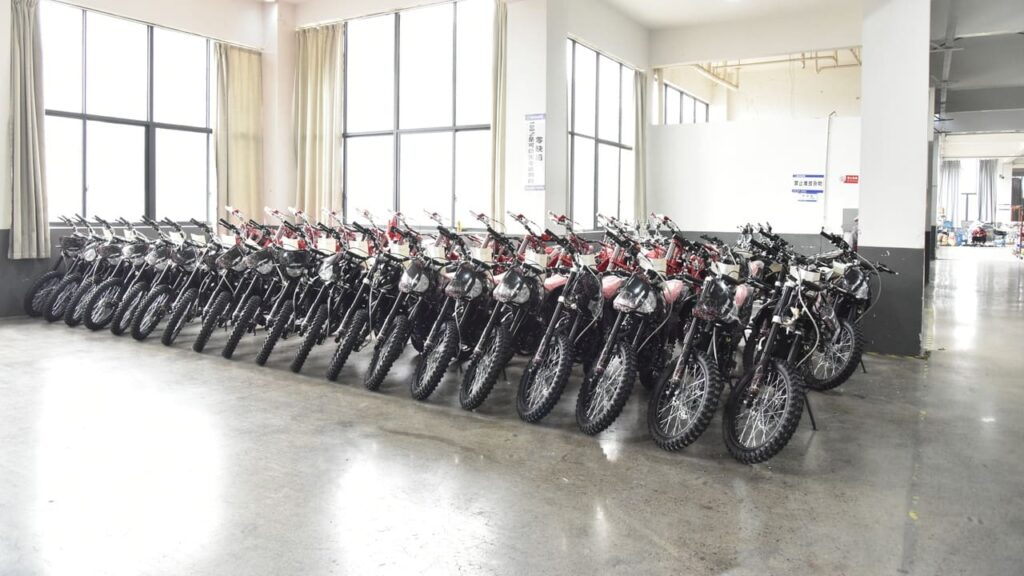 Quality Chinese dirt bikes in factory